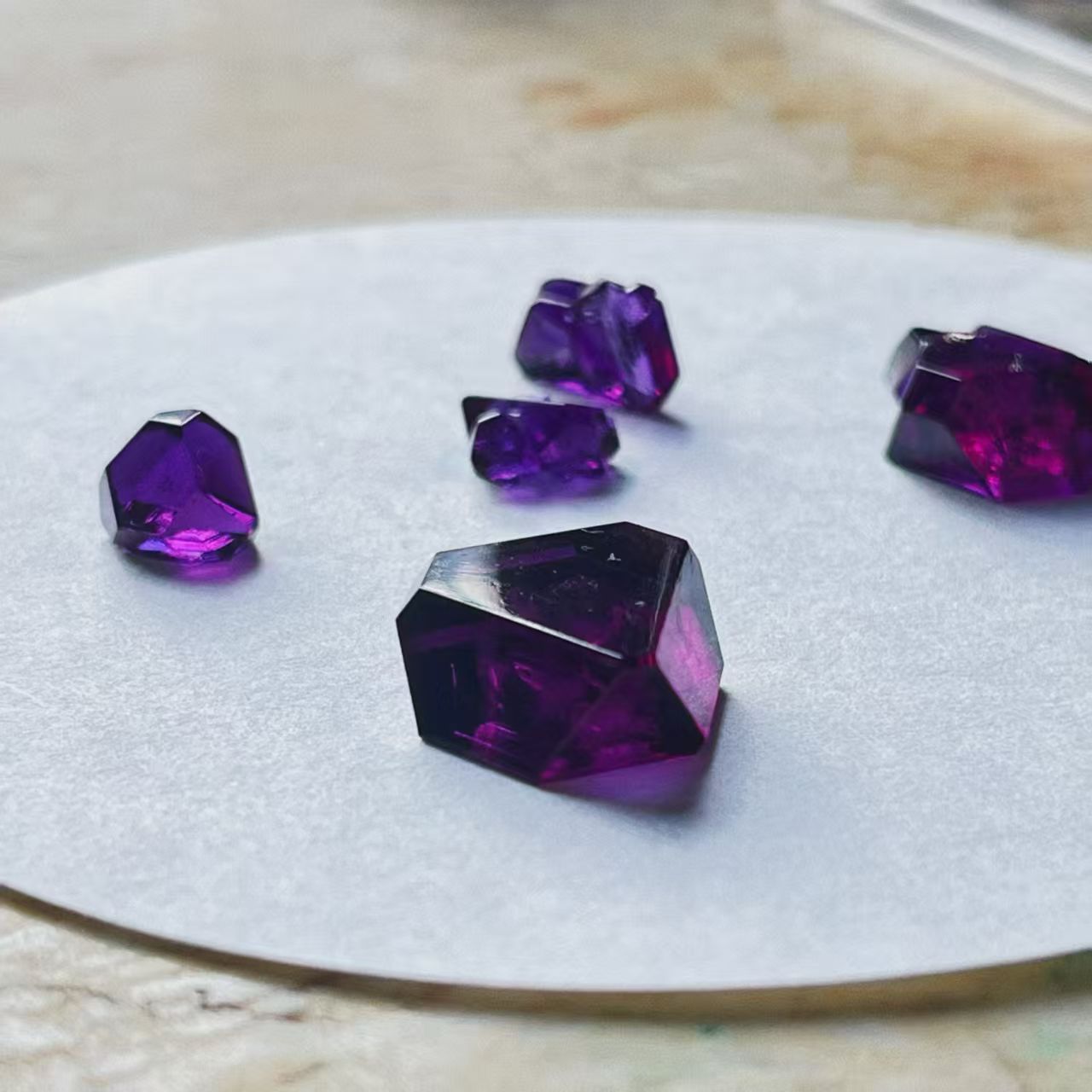 硫酸铝钾晶体特写