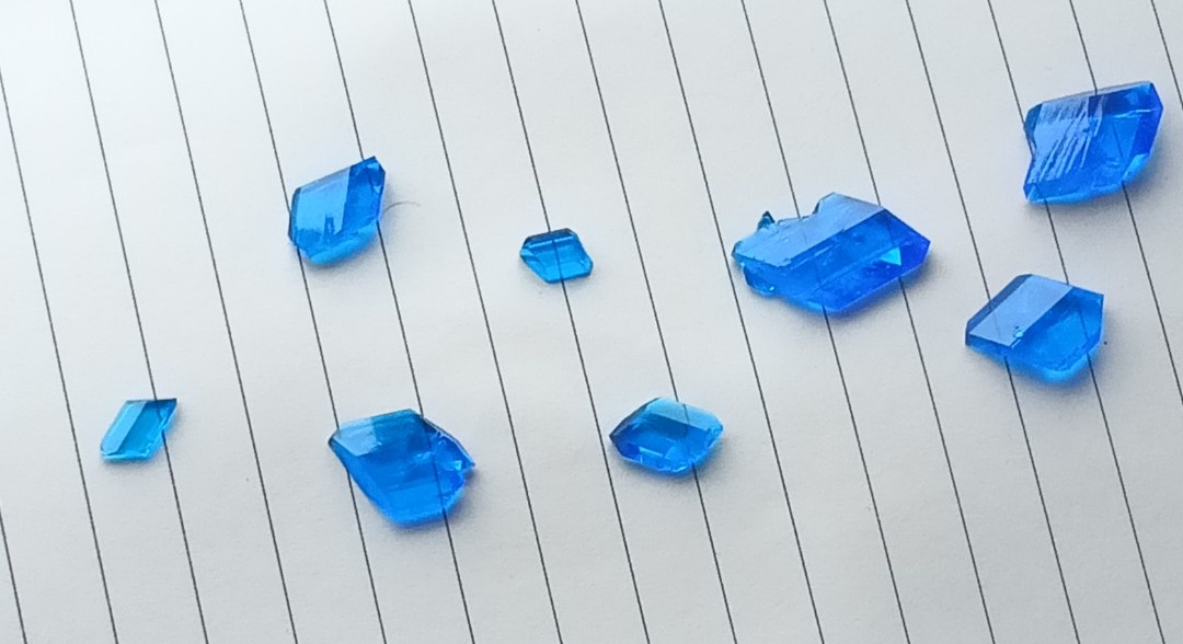 硫酸铜晶体特写